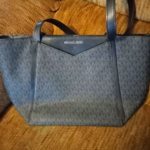 Mk purse used onced